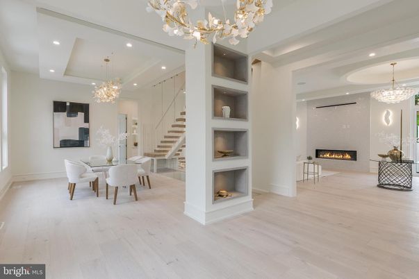 Chandelier, Dining room, Fireplace, Interior, Pendant Lights, Recessed Lighting, Wood Texture Flooring