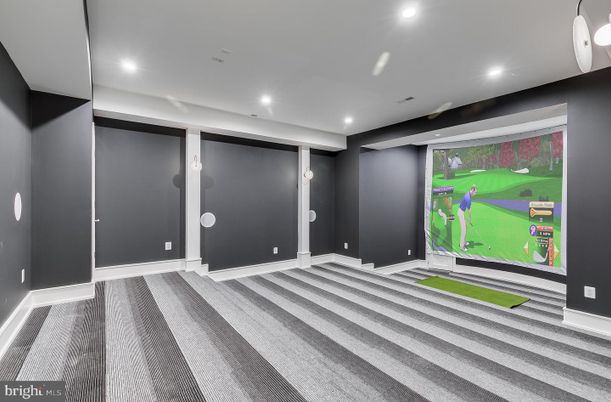 Empty room, Interior, Recessed Lighting