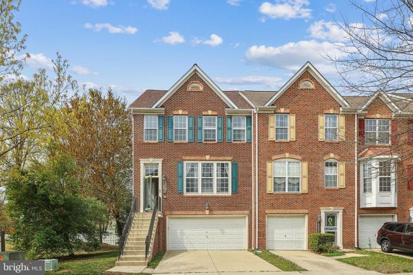 Attached, Exterior, Facade, Brick Facade, Rowhouse