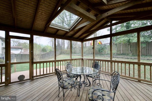 Dining room, Interior, Sun Room, Wooden Beams, Wooden Ceilings, Wood Texture Flooring