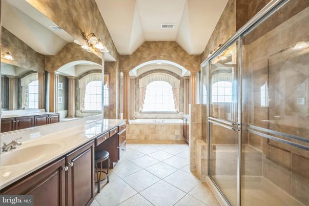 Bathroom, Dual Sink Vanities, Glass Shower, Interior