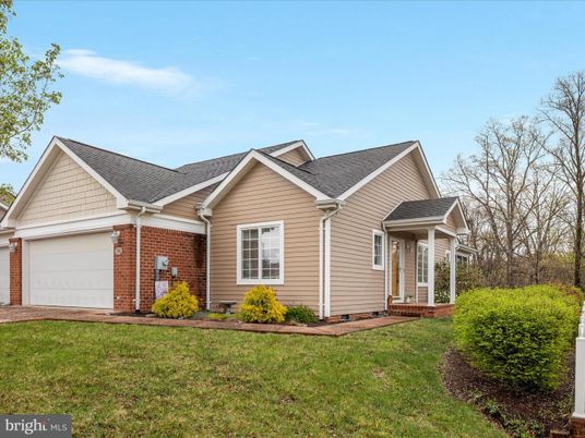 Attached, Exterior, Facade, Brick Facade, Ranch