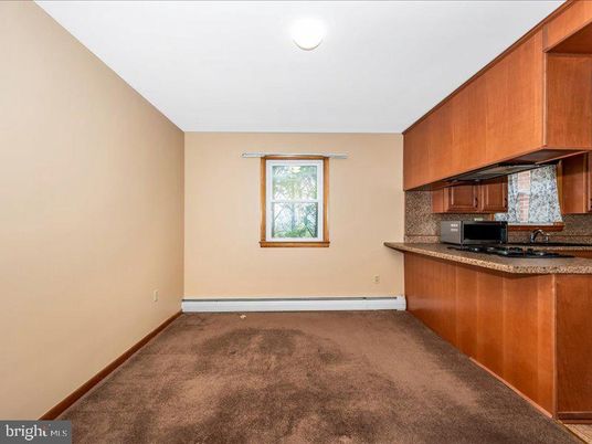 Empty room, Interior, Kitchen, Recessed Lighting