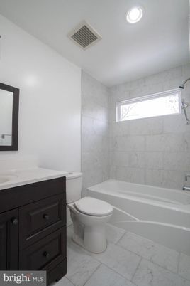 Bathroom, Interior, Marble, Marble Walls, Recessed Lighting
