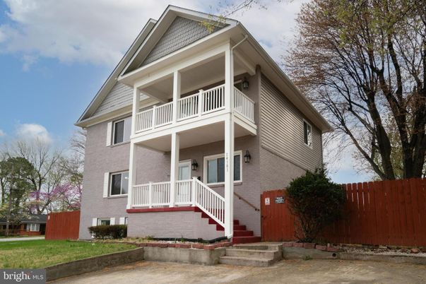 Exterior, Facade, American Craftsman