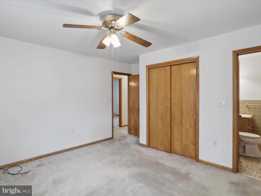 Bathroom, Empty room, Interior