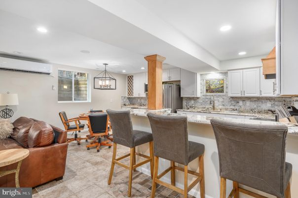 Dining room, Interior, Kitchen, Pendant Lights, Recessed Lighting