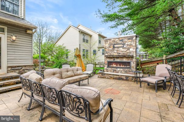 Exterior, Fireplace