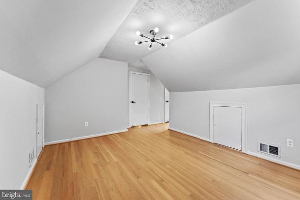 Empty room, Interior, Pendant Lights, Wood Texture Flooring