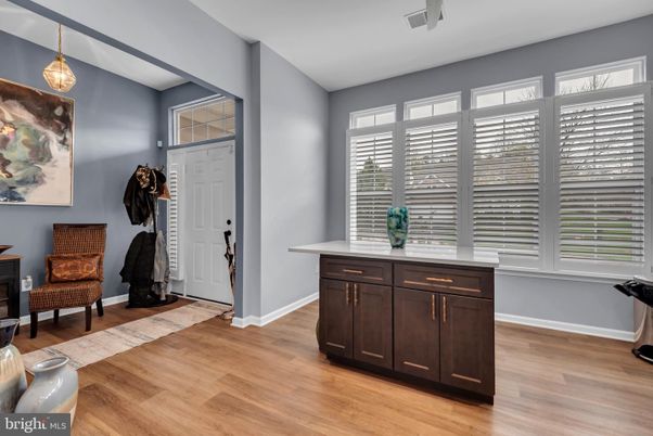 Interior, Pendant Lights, Wood Texture Flooring