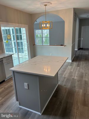 Interior, Kitchen, Pendant Lights, Wood Texture Flooring