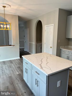 Interior, Kitchen, Pendant Lights, Wood Texture Flooring