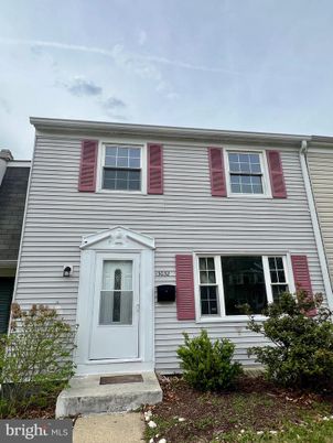 Exterior, Facade, Georgian