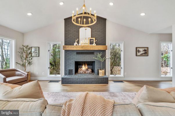 Fireplace, Interior, Living room, Pendant Lights, Recessed Lighting, Wood Texture Flooring