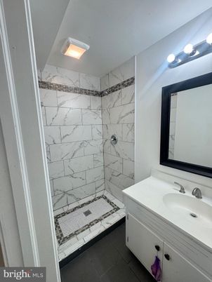 Bathroom, Interior, Marble Walls