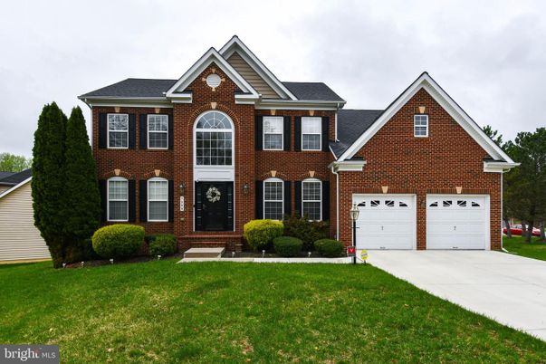 Attached, Exterior, Facade, Brick Facade, Brick Traditional