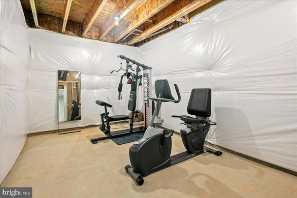 Fitness Equipment, Interior, Wooden Beams