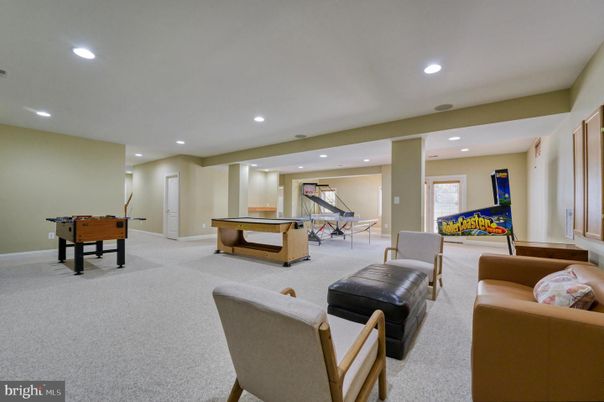 Game Room, Interior, Living room, Recessed Lighting