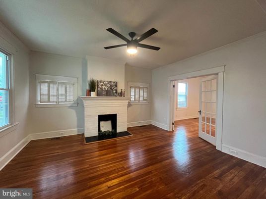 Empty room, Fireplace, Interior, Wood Texture Flooring