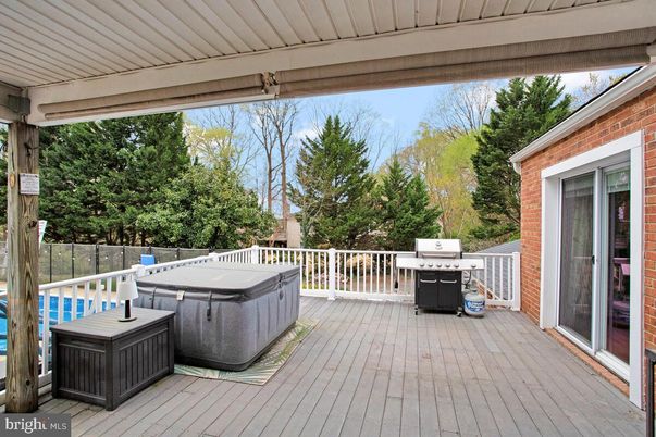 Exterior, Hot Tub