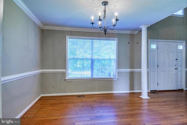 Chandelier, Empty room, Interior, Wood Texture Flooring