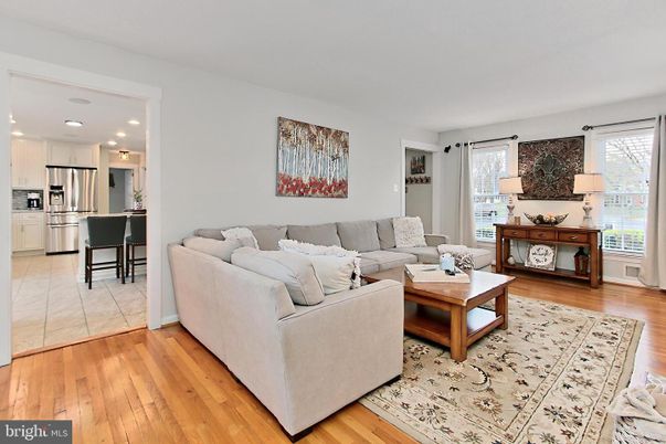Interior, Kitchen, Living room, Recessed Lighting, Stainless Steel Appliances, Wood Texture Flooring