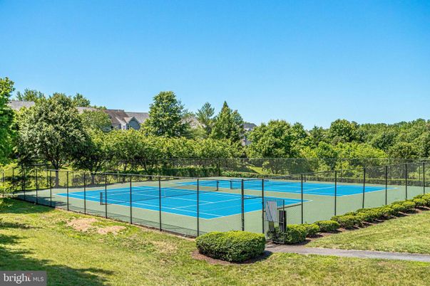 Exterior, Tennis Courts