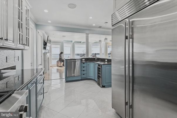 Interior, Kitchen, Pendant Lights, Recessed Lighting, Stainless Steel Appliances