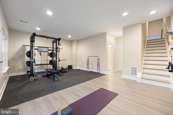 Fitness Equipment, Interior, Recessed Lighting, Wood Texture Flooring