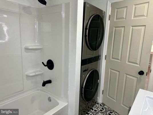 Bathroom, Interior, Utility Closets, Washer