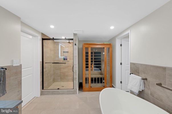 Bathroom, Free Standing Baths, Glass Shower, Interior, Recessed Lighting