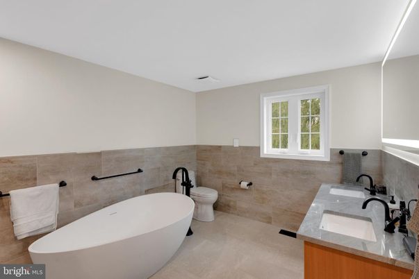 Bathroom, Dual Sink Vanities, Free Standing Baths, Interior