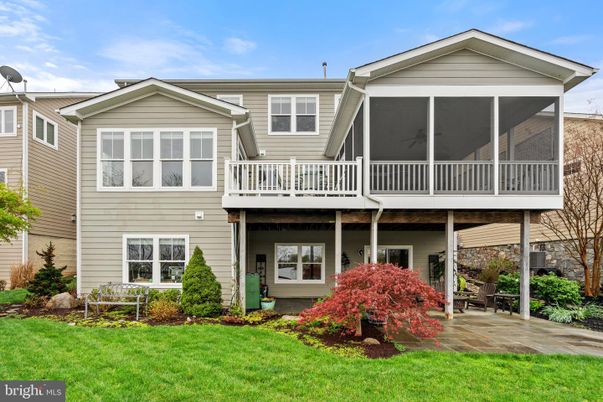 Exterior, Facade, American Craftsman