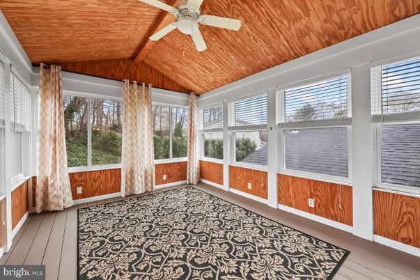 Interior, Sun Room, Wooden Ceilings, Wood Texture Flooring