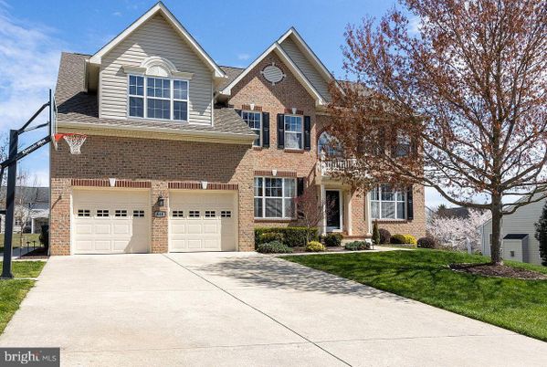 Attached, Exterior, Facade, Brick Facade, Brick Traditional