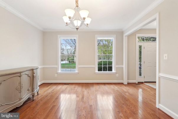 Chandelier, Empty room, Interior, Wood Texture Flooring