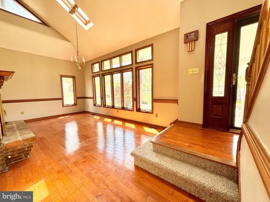 Chandelier, Interior, Wood Texture Flooring