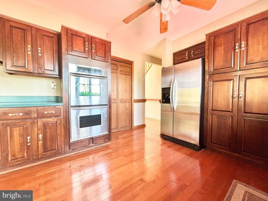 Interior, Kitchen, Stainless Steel Appliances, Wood Texture Flooring