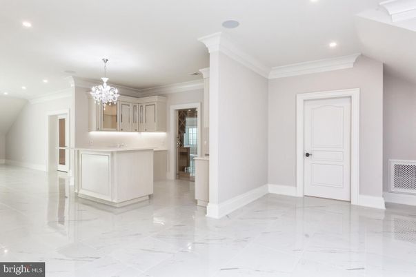 Chandelier, Interior, Kitchen, Marble, Recessed Lighting