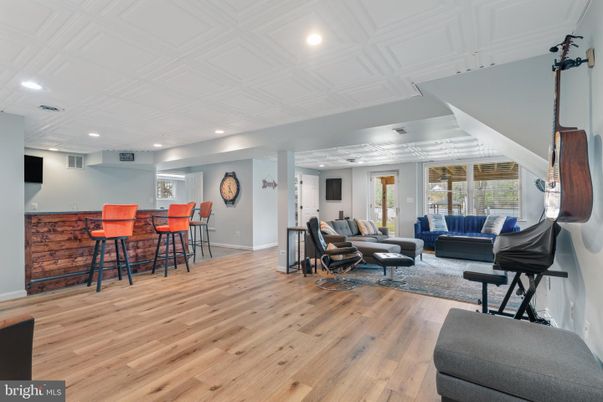Interior, Living room, Recessed Lighting, Wood Texture Flooring