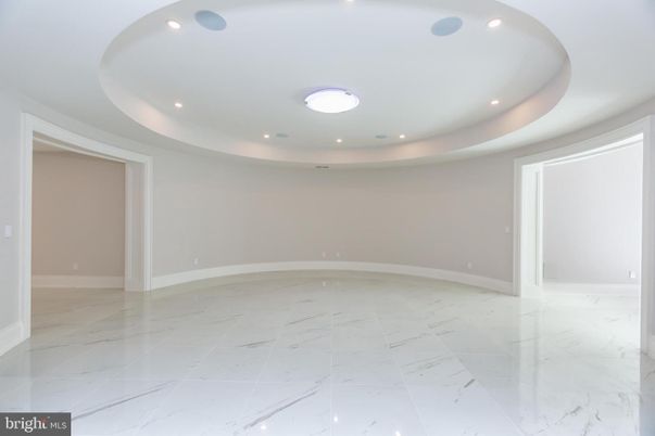 Empty room, Interior, Marble, Recessed Lighting
