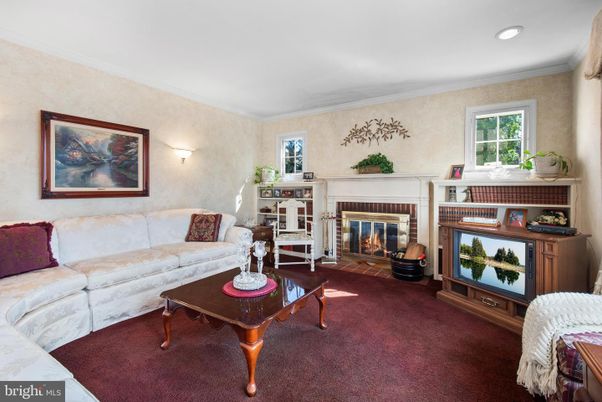 Fireplace, Interior, Living room, Recessed Lighting