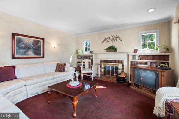 Fireplace, Interior, Living room, Recessed Lighting