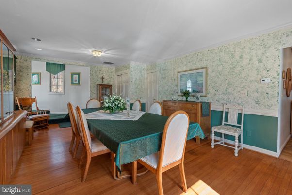 Dining room, Interior, Recessed Lighting, Wood Texture Flooring