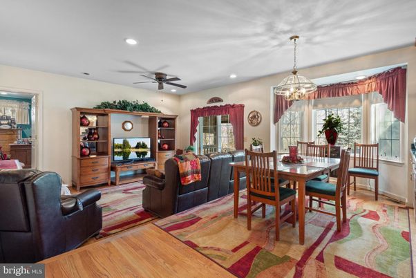 Dining room, Interior, Living room, Pendant Lights, Recessed Lighting, Wood Texture Flooring