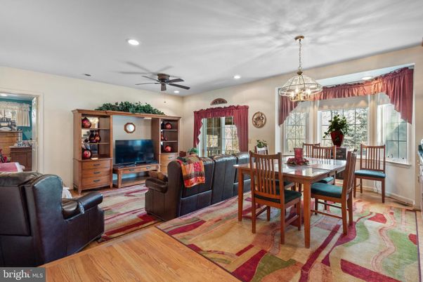 Dining room, Interior, Living room, Pendant Lights, Recessed Lighting, Wood Texture Flooring
