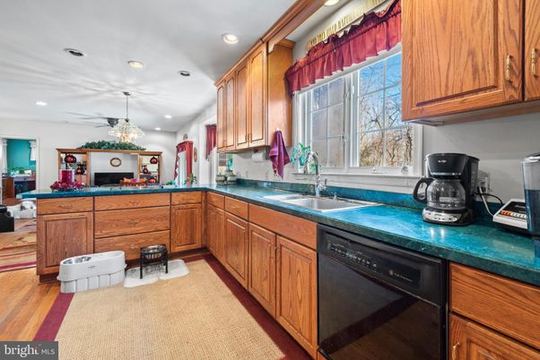Chandelier, Interior, Kitchen, Recessed Lighting, Wood Texture Flooring