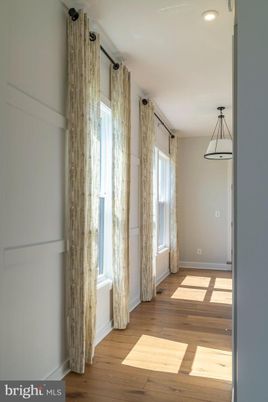 Interior, Pendant Lights, Recessed Lighting, Wood Texture Flooring