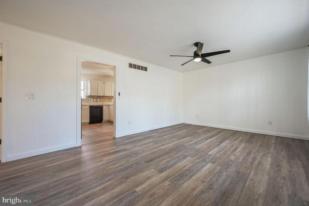 Empty room, Interior, Kitchen, Wood Texture Flooring