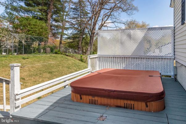 Backyard, Exterior, Hot Tub